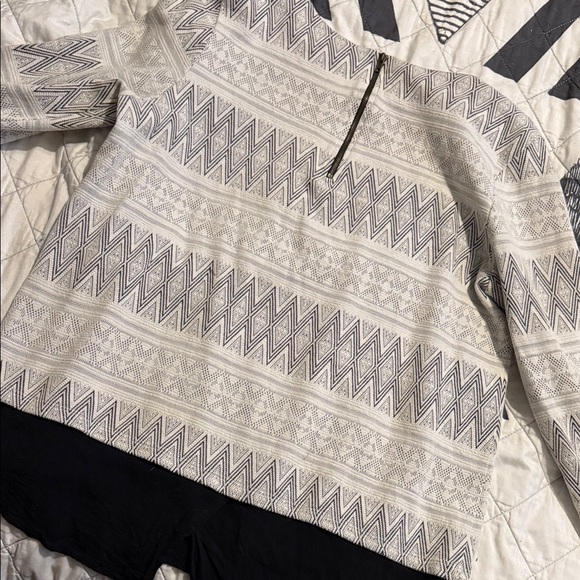 Pleione Black and Cream Patterned long sleeve Blouse - Picture 7 of 7